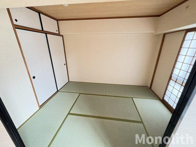 プレステージフジ忠岡壱番館の和室