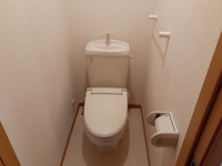 コンパクトで使いやすいトイレです