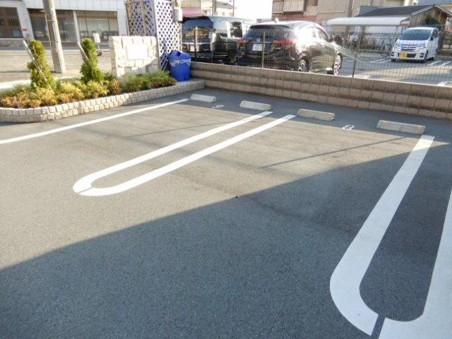 ルヴェ　デュ　ソレイユの駐車場