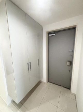 サンマークスだいにちルナタワーレジデンスD棟の玄関|シューズボックス付き
■物件内覧・資金計画相談・住宅ローン相談、リフォーム相談、お問合せ受付中■
※当日・翌日のご内覧、ご相談はお電話でのお問合せがスムーズです！