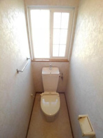 清潔感のあるトイレです