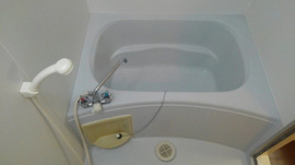 ゆったり過ごせるお風呂です