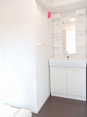 シャルマンヒルの洗面所|忙しい朝には欠かせない洗面所です