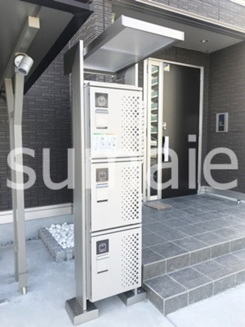 クレール西大宮のその他共用部分|宅配ボックス完備。