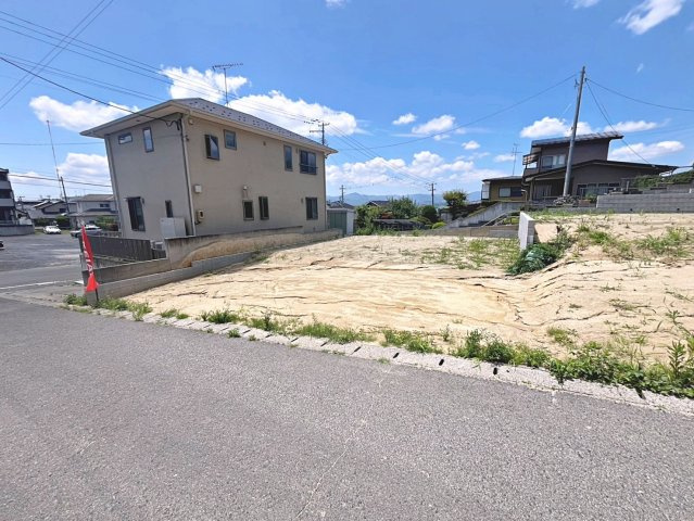 【建築条件なし売地】郡山市成山町1期　安積第一小・安積中の前面道路含む現地写真