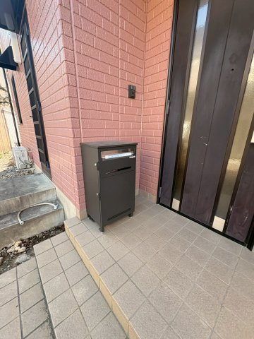 永覚新町貸家のエントランス