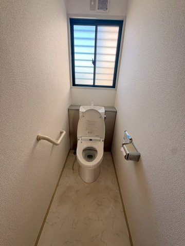 永覚新町貸家のトイレ