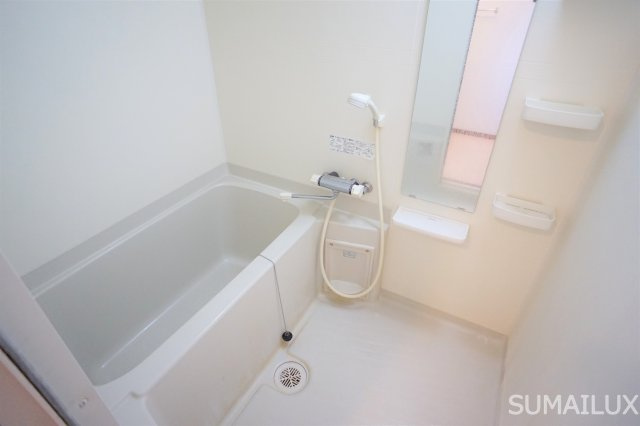 熊本市中央区出水３丁目の賃貸マンションの浴室