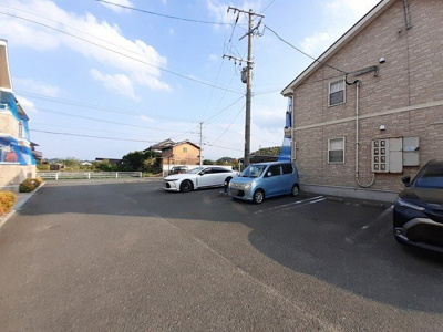 【駐車場】 | ベルサンライズＣ | カースペースがあります