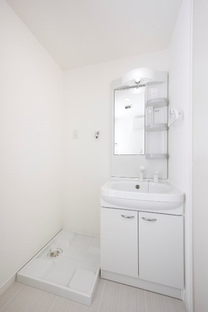 新品家具付きマンション山王15(KaGood福岡)の洗面所