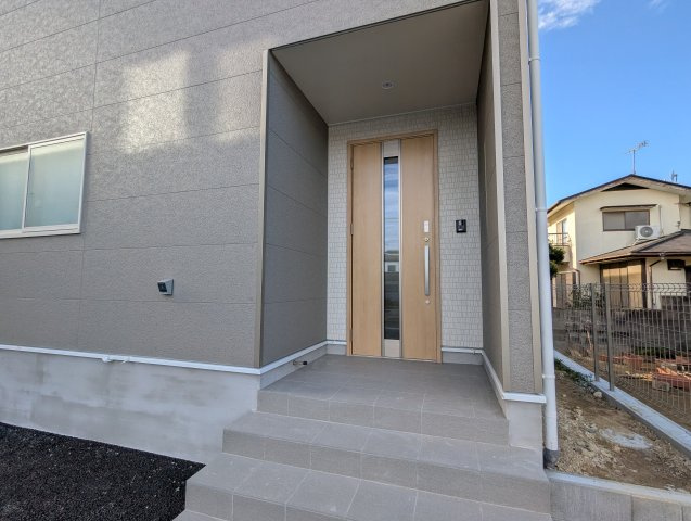 北茨城市大津町北町　第12の玄関|エントランスです。玄関はお家の「顔」家族全員でこれからの住まいを大切に～（同施工物件）
