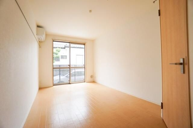 シャーメゾン　シュヴァルツの居間・リビング