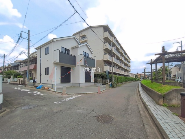 【新築分譲住宅】ふじみ野市新田2　第1期の前面道路含む現地写真