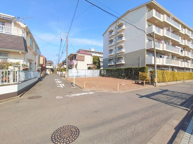 【新築分譲住宅】ふじみ野市新田2　第1期の前面道路含む現地写真