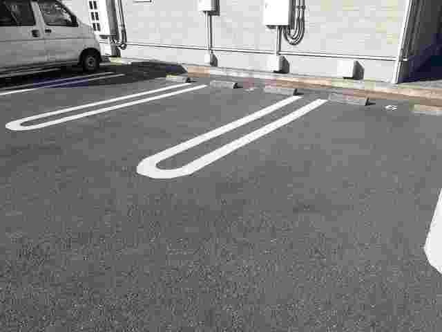 エクセレント大野の駐車場