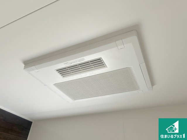 川西市西多田　第2期　新築一戸建ての冷暖房・空調設備|四季を通して快適なバスライフをお手伝いする浴室暖房乾燥機！浴室の乾燥・暖房・涼風・換気はもちろん、２４時間換気にも対応！