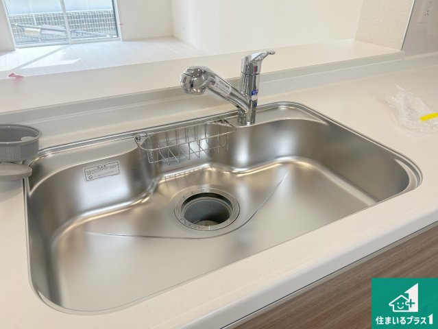 川西市西多田　第2期　新築一戸建ての設備|広々としたシンクで食器洗いも楽々！