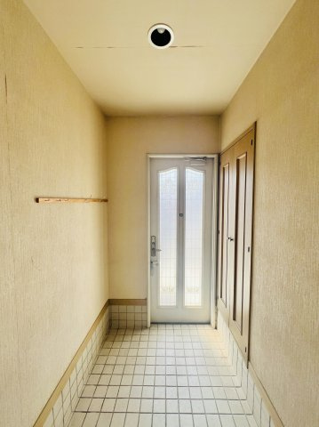 前橋市下大島町の玄関|奥行きのある玄関で着脱もスムーズに♪