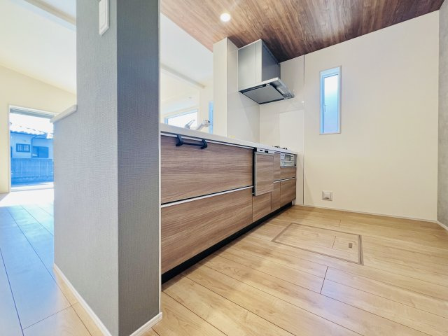 前橋市下新田町のキッチン|作業スペースも広く、お料理も快適にできるキッチン♪