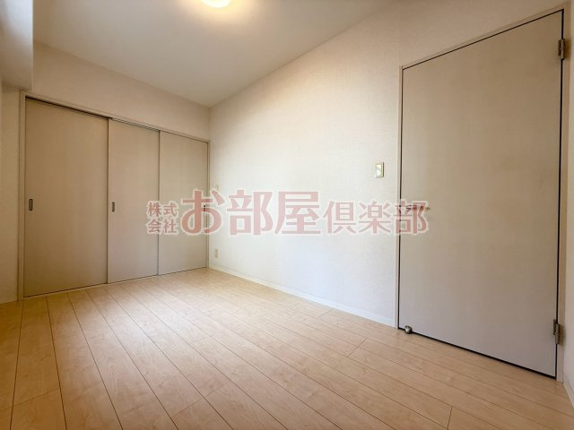 ソレイユ中央の洋室|コンパクトで使いやすい洋室です