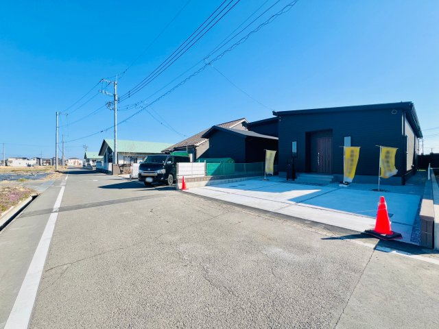 高崎塚田町の前面道路含む現地写真|車の通りも少なく駐車も楽々♪