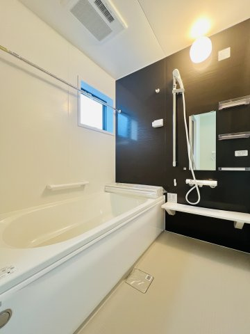 高崎塚田町の浴室|高級感溢れるユニットバスで１日の疲れも癒されます♪