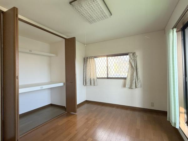 熊本市中央区出水5丁目の洋室