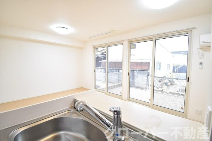 Ray SAKAMOTOの居間・リビング|ＬＤＫ１３帖