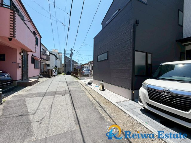 新築戸建　茅ヶ崎市南湖3丁目の前面道路含む現地写真