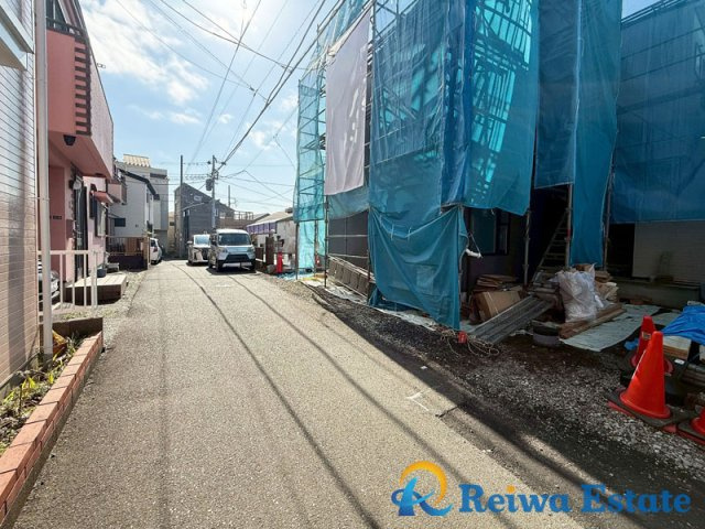 新築戸建　茅ヶ崎市南湖3丁目の前面道路含む現地写真