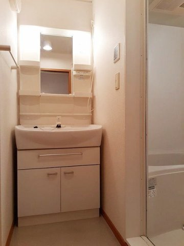 熊本市東区小山２丁目のアパートの洗面所|洗面所です