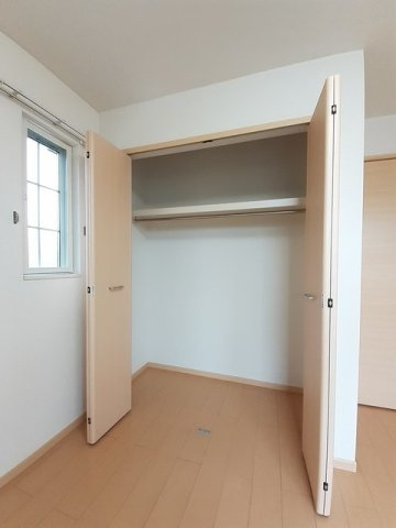 熊本市東区小山２丁目のアパートの収納|たっぷりとした収納スペースです