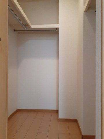 リバーサイドピアッツァＡの収納