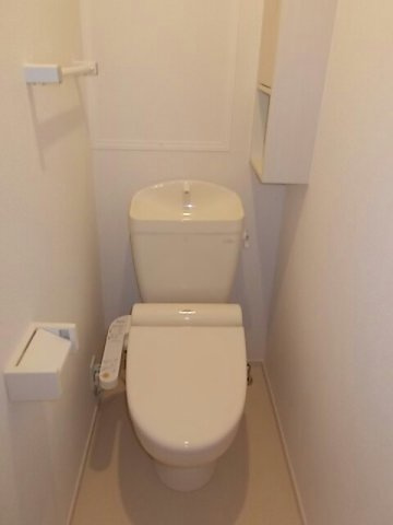 ラポート清水Ⅱのトイレ|コンパクトで使いやすいトイレです