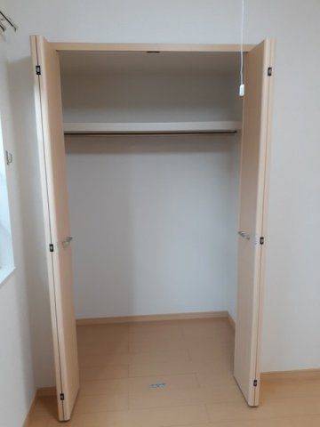 ライフ　グローブの収納|こまごまとしたものを収納できそうですね