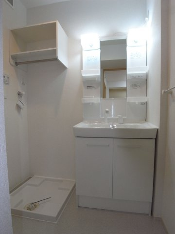 サンリット三ノ宮の洗面所|コンパクトで使いやすい洗面所