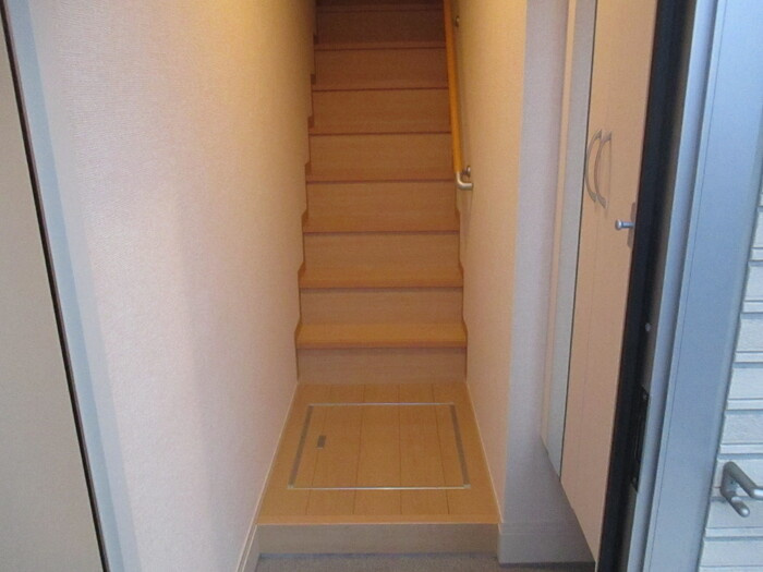 ソレイユ瑞穂の玄関