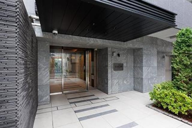 ＧＬＡＣＩＥＲ神保町のエントランス