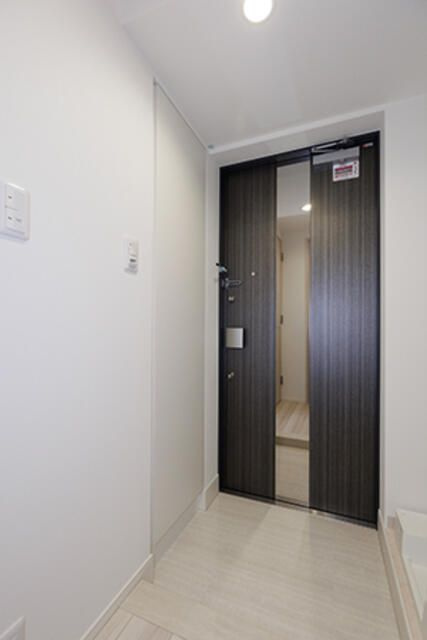 ＧＬＡＣＩＥＲ神保町の玄関