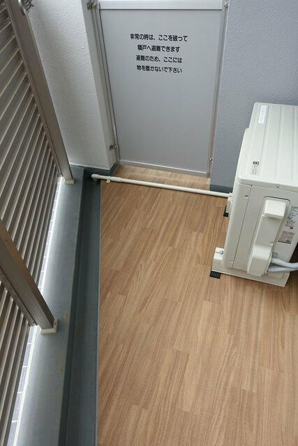 ＧＬＡＣＩＥＲ神保町のバルコニー