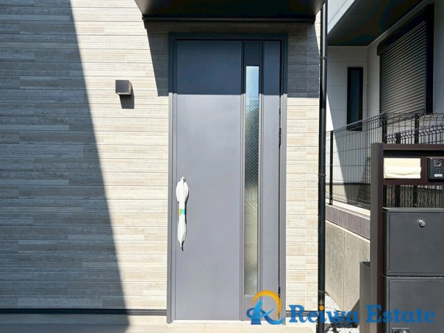 新築戸建　藤沢市城南5丁目の玄関