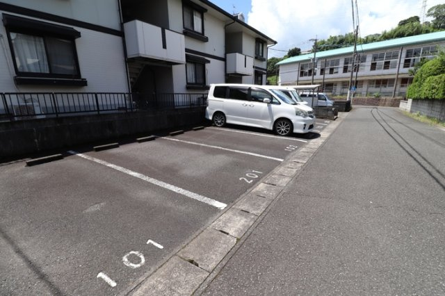 【駐車場】