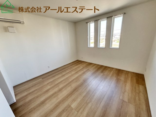 姫路市玉手4丁目　　JR「英賀保駅」徒歩16分の寝室