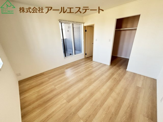 姫路市玉手4丁目　　JR「英賀保駅」徒歩16分の洋室