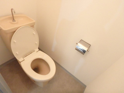 【トイレ】 | カサベージュ愛宕山イースト | シンプルで使いやすいトイレです