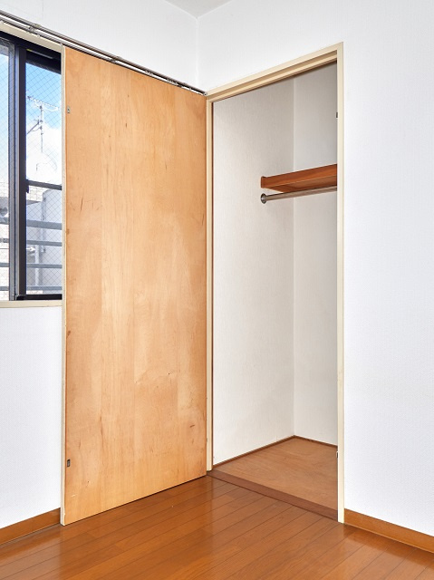 マウンティン・ツーの収納|5.2帖洋室クローゼット