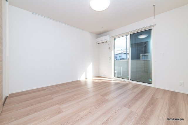 トリシア富竹の居間・リビング