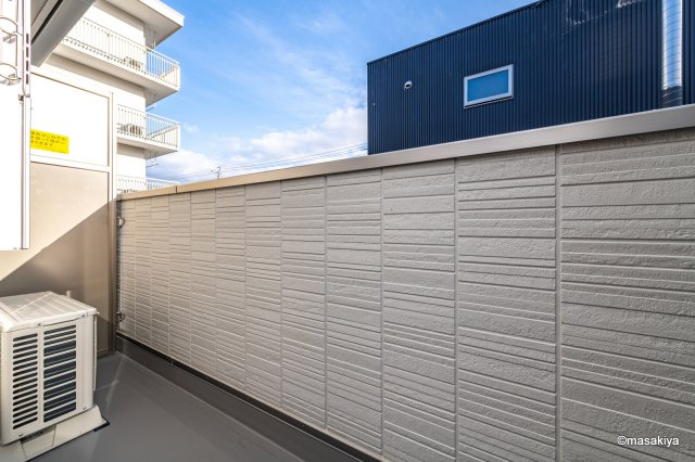 トリシア富竹のバルコニー