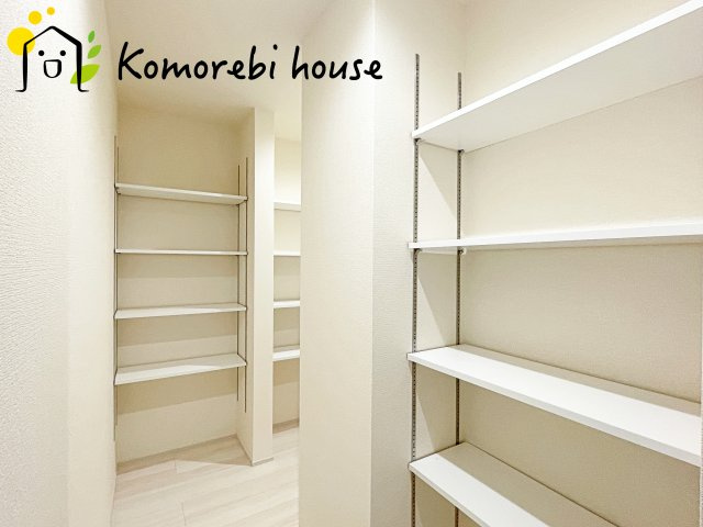 蓮田市西新宿　新築一戸建て　リーブルガーデン　02のキッチン|きれいなキッチンです