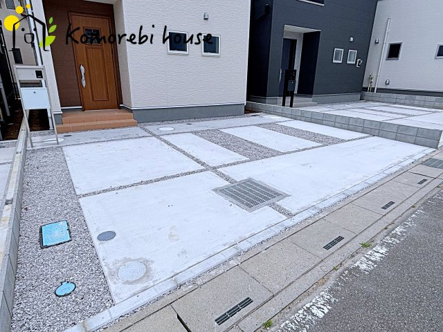 蓮田市西新宿　新築一戸建て　リーブルガーデン　02の駐車場|駐車場があるので、車を買う予定の方も安心です